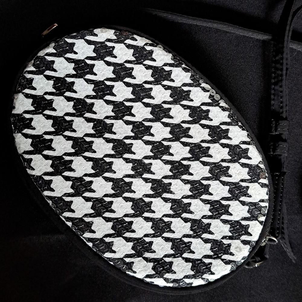 VERA Bradley Crossbody Black and White with Sequin Overlay.  Adjustable Strap - Picture 9 of 13